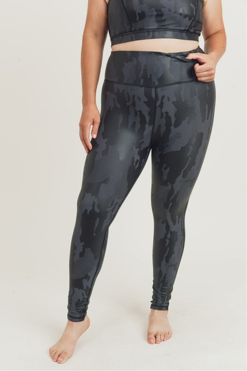 Mono B Curvy Camo Foil Highwaist Leggings